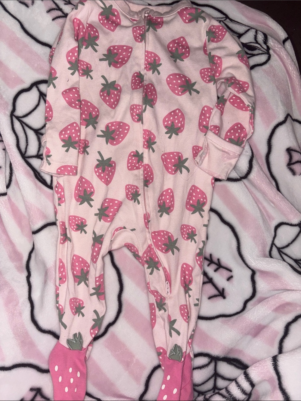 Pink Strawberry 🍓One-Piece Footed Pajamas